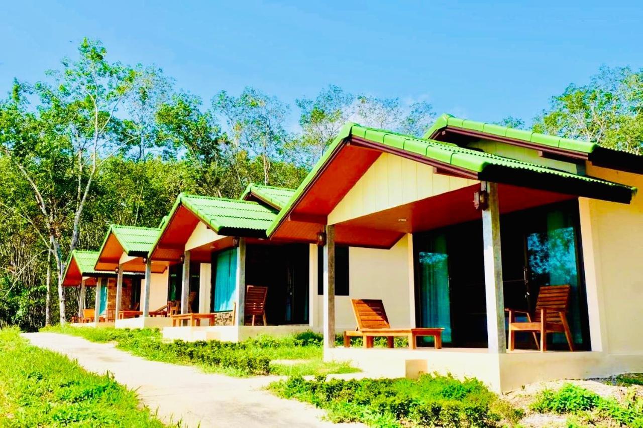 Rinna Resort Ko Mook Εξωτερικό φωτογραφία